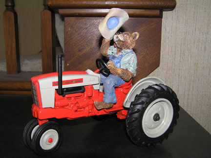 3053DO Howdy with Ford 771 Tractor