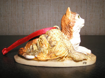 223-635 Cat and Jenny Wren Ornament